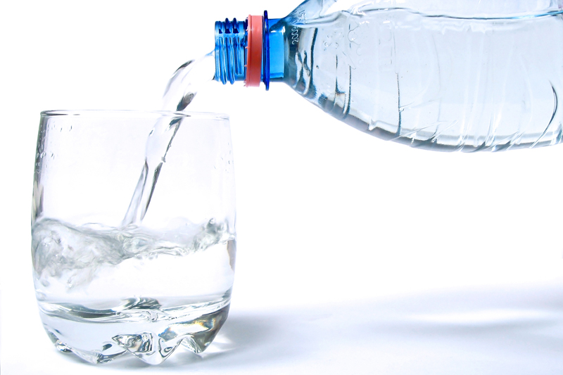 Mineralwasser Flasche